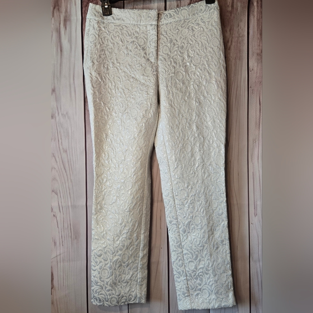 Ann Taylor Signature Petite Cream Textured Cropped Pants Size 6P